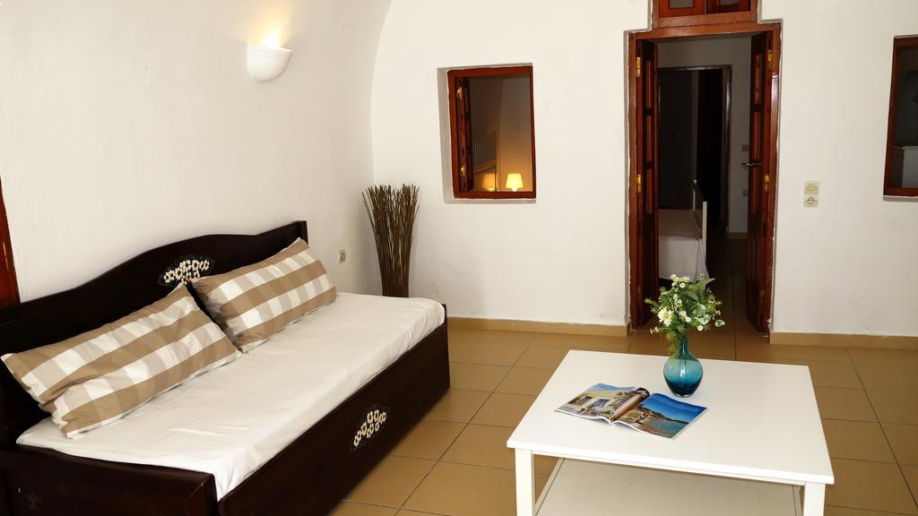 Finesse Suites Ia Exterior foto