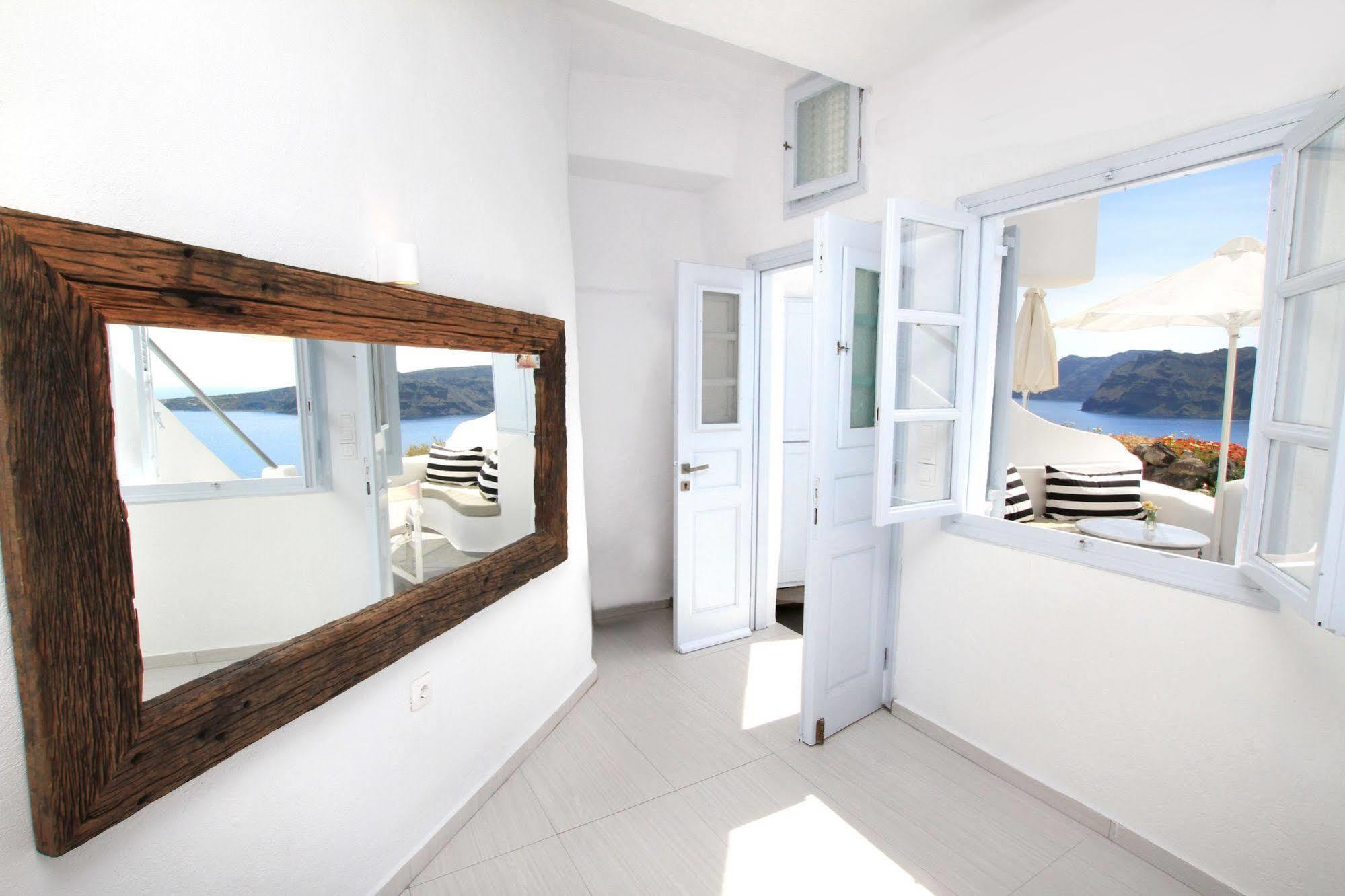 Finesse Suites Ia Exterior foto