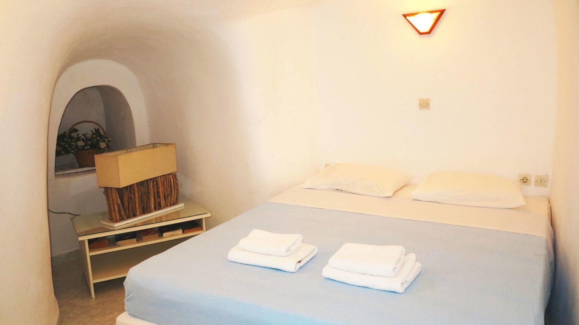 Finesse Suites Ia Exterior foto