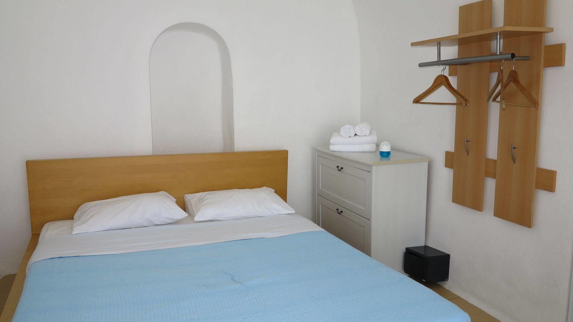 Finesse Suites Ia Exterior foto