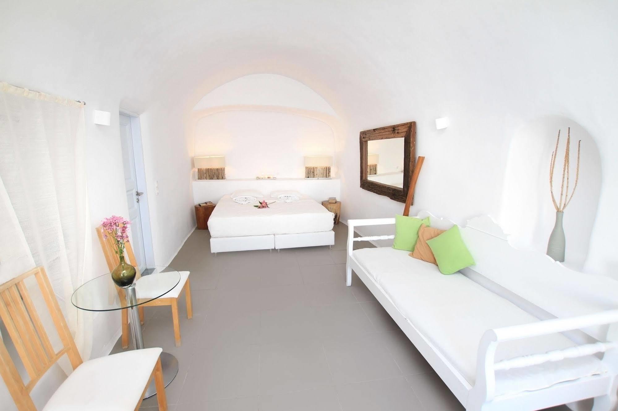 Finesse Suites Ia Exterior foto